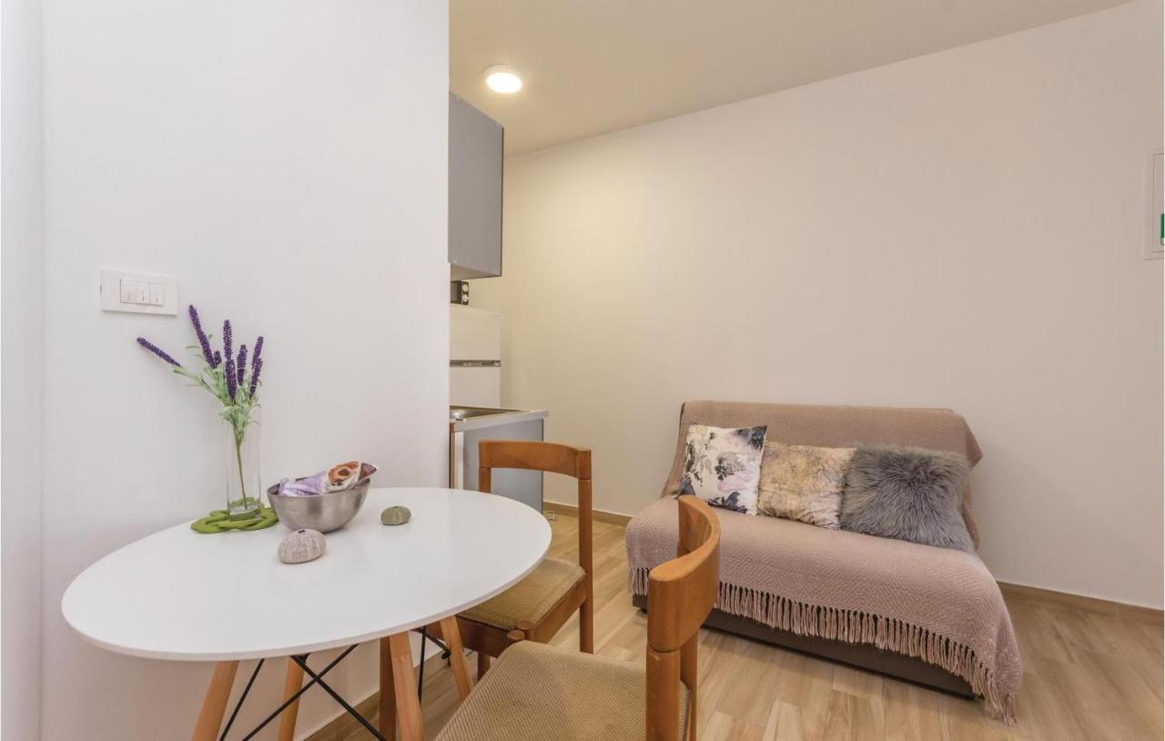 Apartments In Turanj, 20M From The Beach Sukosan Ngoại thất bức ảnh