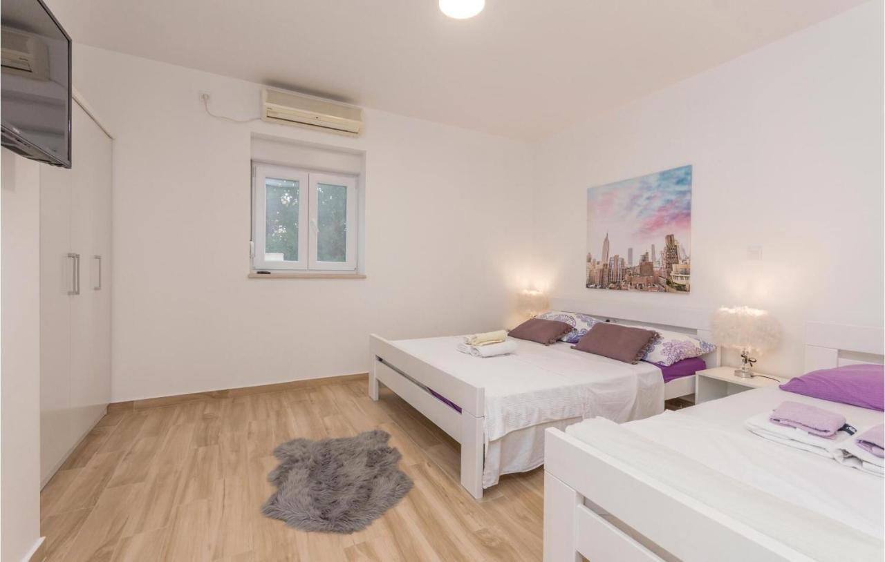 Apartments In Turanj, 20M From The Beach Sukosan Ngoại thất bức ảnh