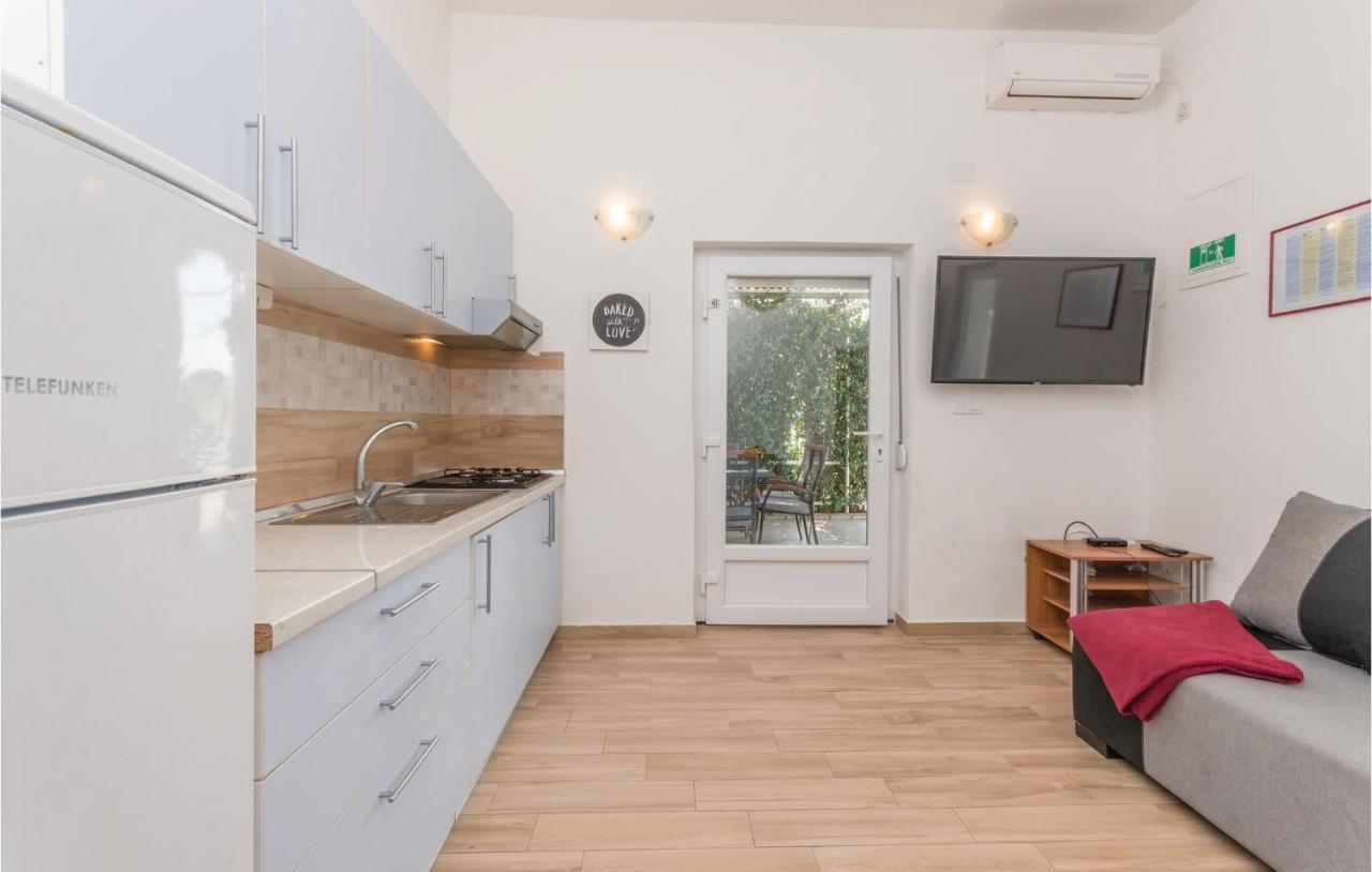 Apartments In Turanj, 20M From The Beach Sukosan Ngoại thất bức ảnh