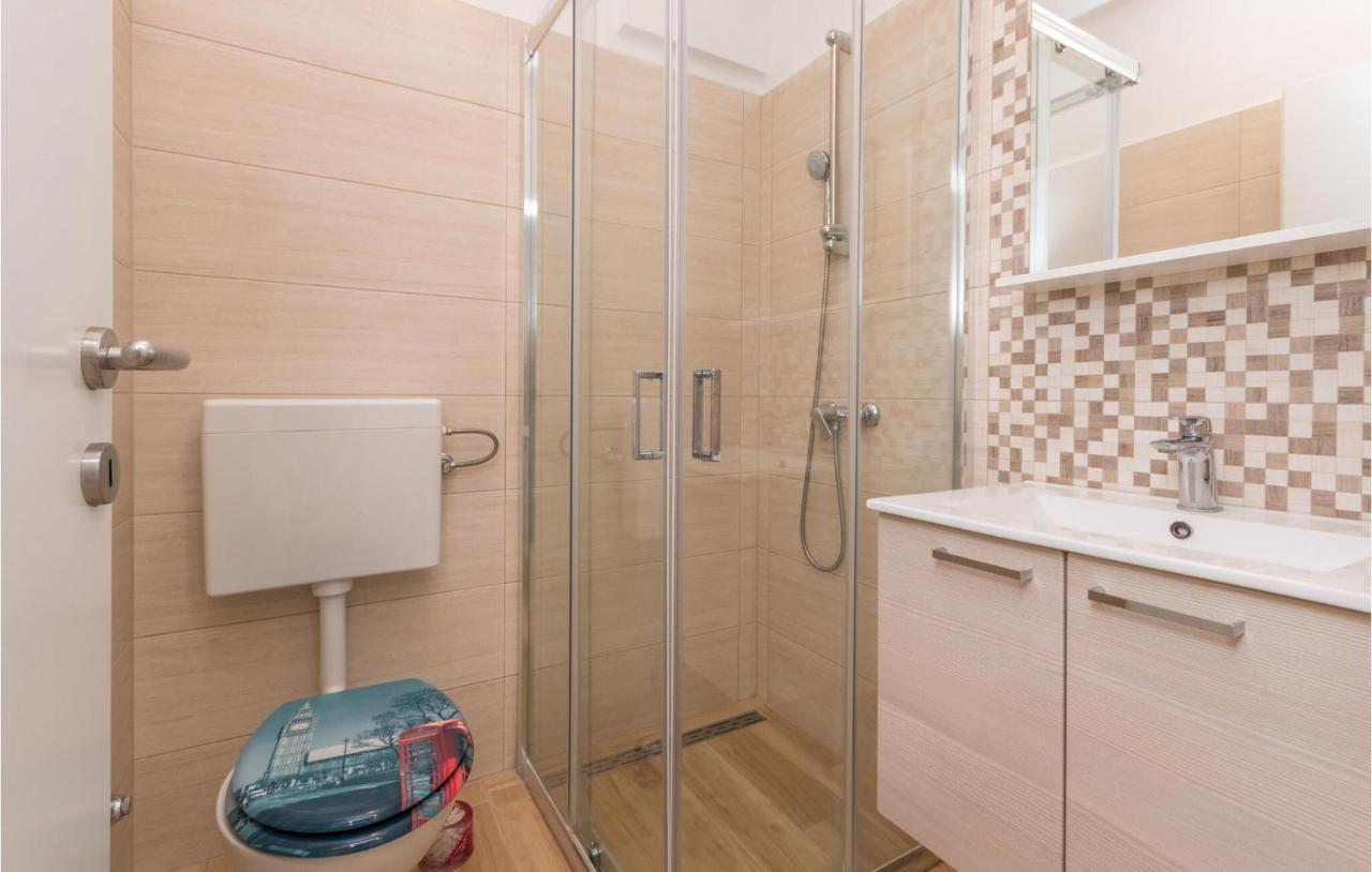 Apartments In Turanj, 20M From The Beach Sukosan Ngoại thất bức ảnh