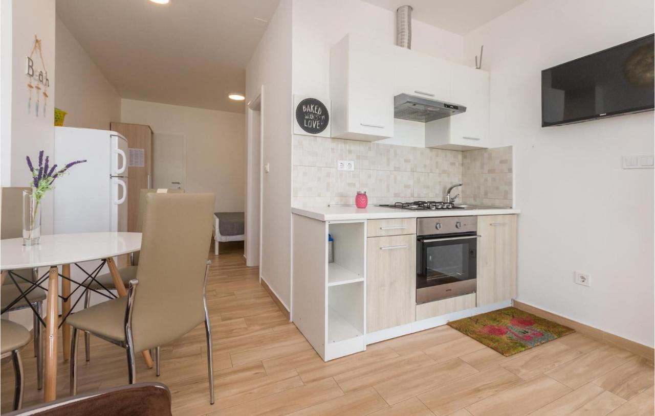 Apartments In Turanj, 20M From The Beach Sukosan Ngoại thất bức ảnh