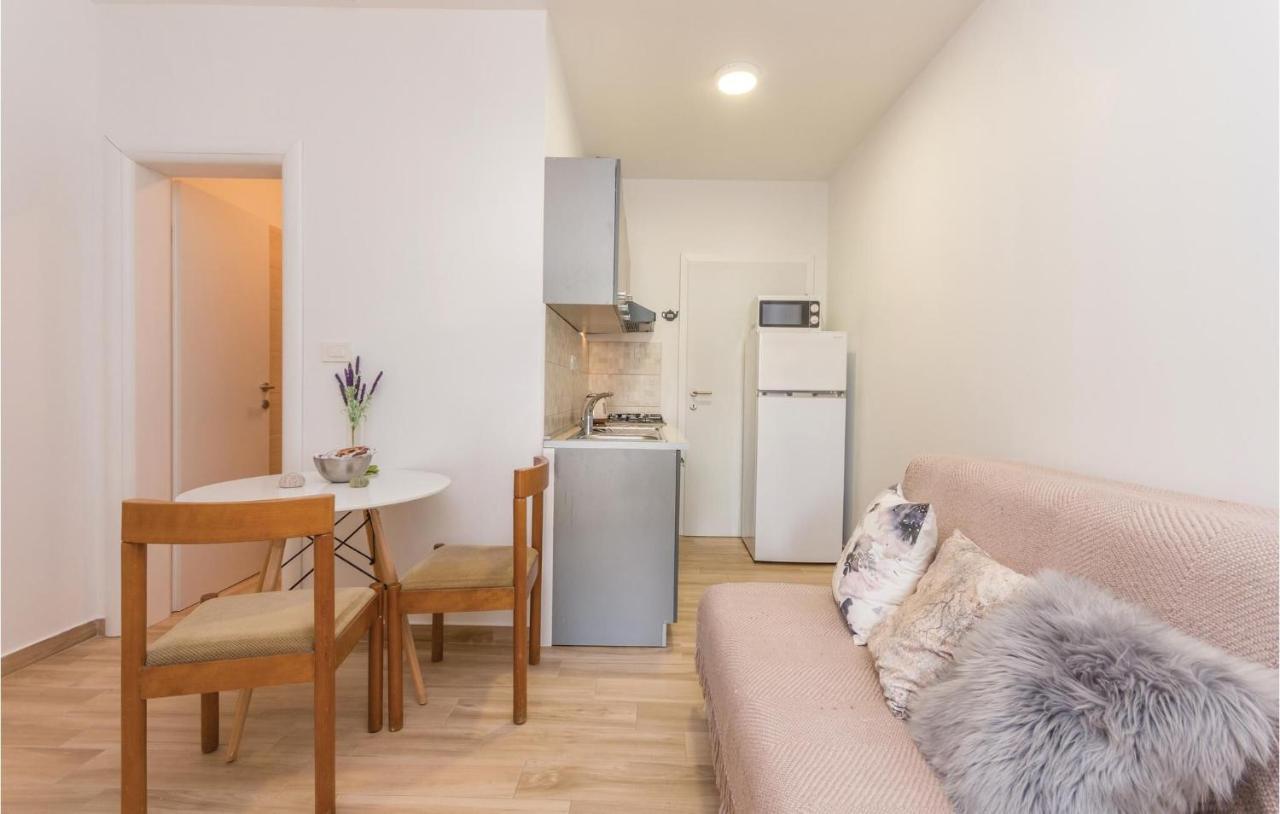 Apartments In Turanj, 20M From The Beach Sukosan Ngoại thất bức ảnh