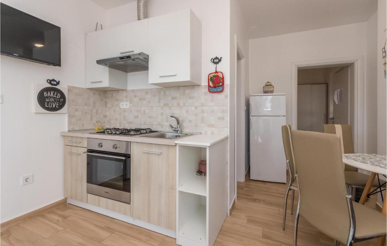 Apartments In Turanj, 20M From The Beach Sukosan Ngoại thất bức ảnh